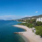 In Toller Lage- 10m Vom Entfernt By Interhome Crikvenica