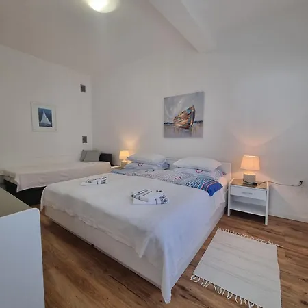 Apartman In Toller Lage- 10m Vom Entfernt By Interhome *