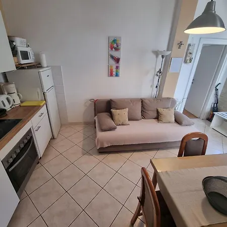 Lejlighed In Toller Lage- 10m Vom Entfernt By Interhome Crikvenica