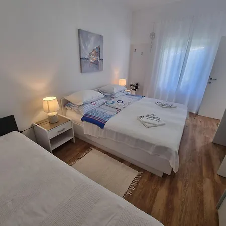 In Toller Lage- 10m Vom Entfernt By Interhome Apartman