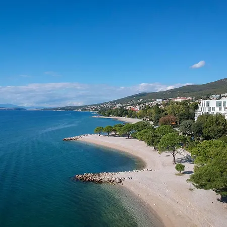In Toller Lage- 10m Vom Entfernt By Interhome Crikvenica