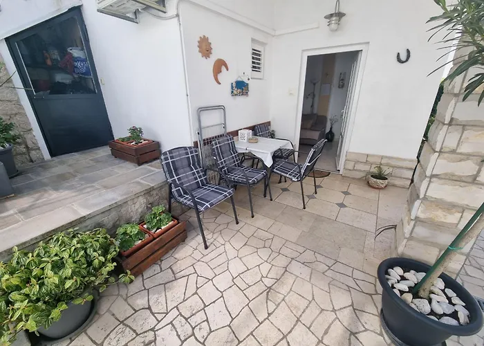 Lejlighed In Toller Lage- 10m Vom Entfernt By Interhome Crikvenica