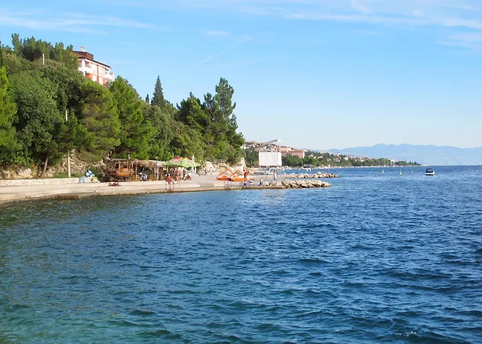 In Toller Lage- 10m Vom Entfernt By Interhome Crikvenica