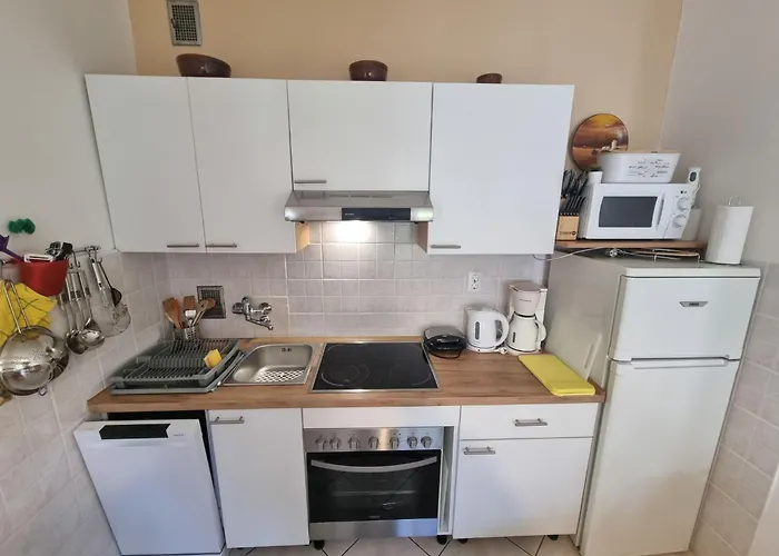 In Toller Lage- 10m Vom Entfernt By Interhome *